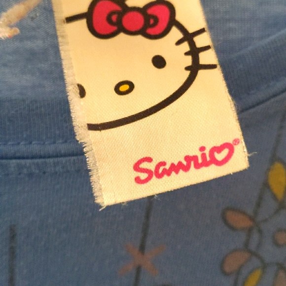 Hello Kitty tee - Picture 2 of 2